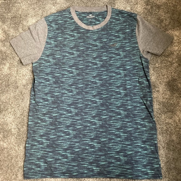 Hollister T-shirt - Picture 2 of 2